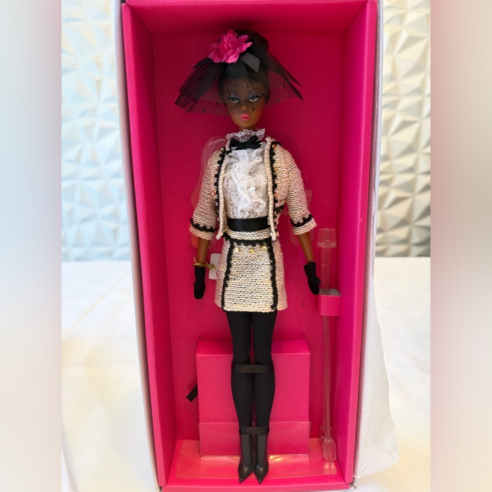 Mattel Barbie Best To A Tea Certificate